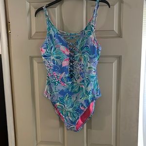 Lilly Pulitzer Size 8 one peice